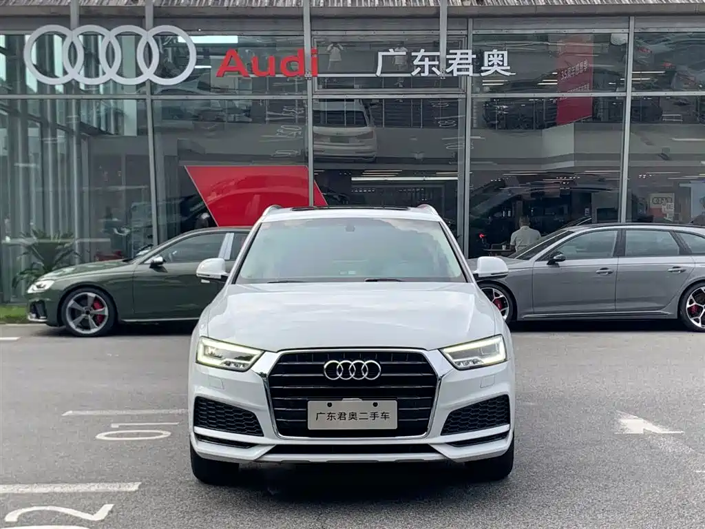 Audi Q3 2019 — фото 2