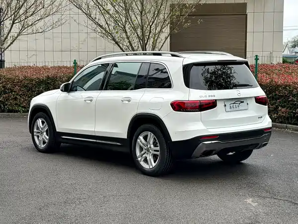 Mercedes-Benz GLB 2021