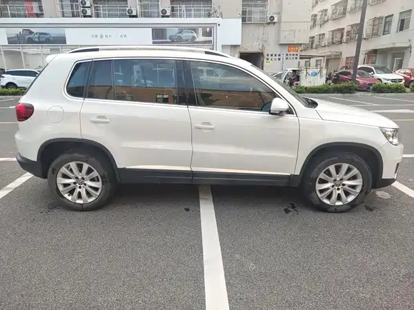 Volkswagen Tiguan 2015