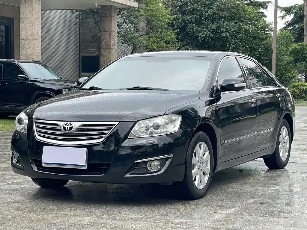 Toyota Camry 2008 — фото 2