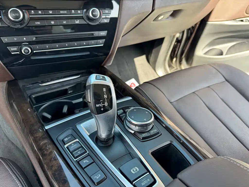 BMW X5 2016 — фото 14