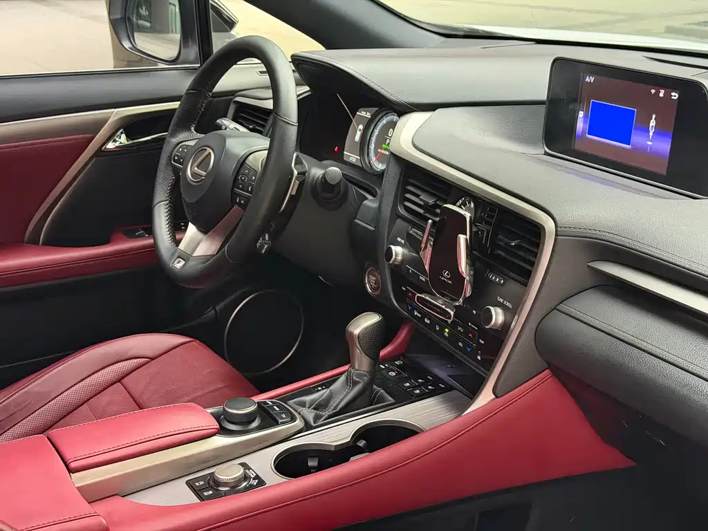Lexus RX 2017 — фото 11