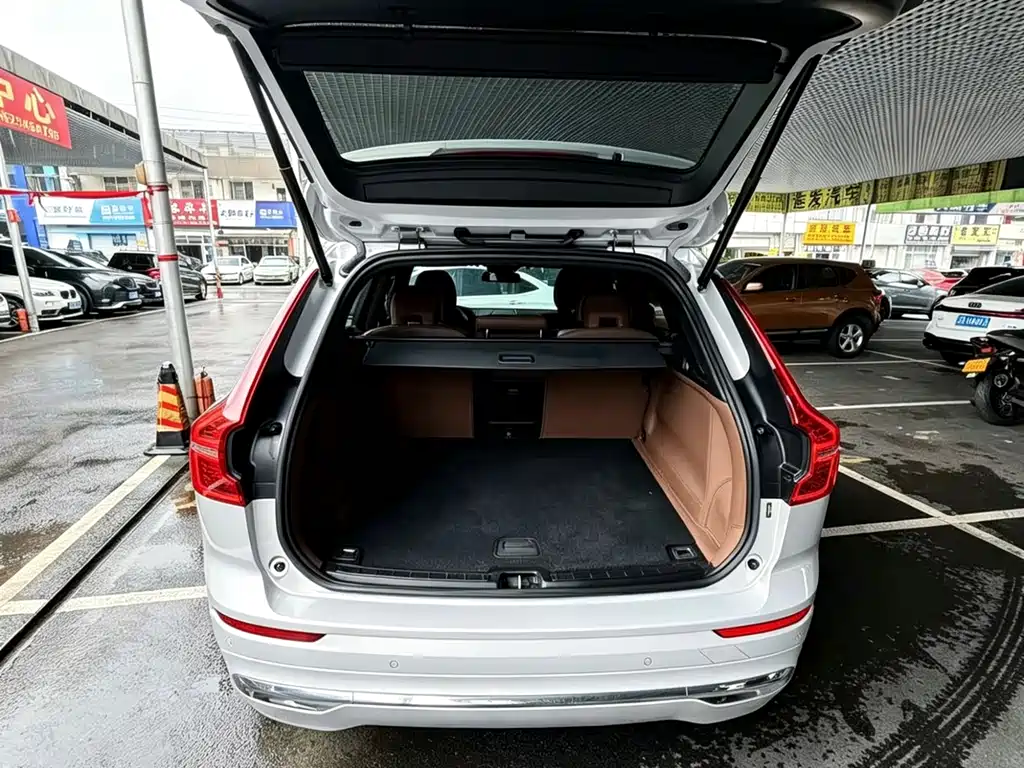 Volvo XC60 2024