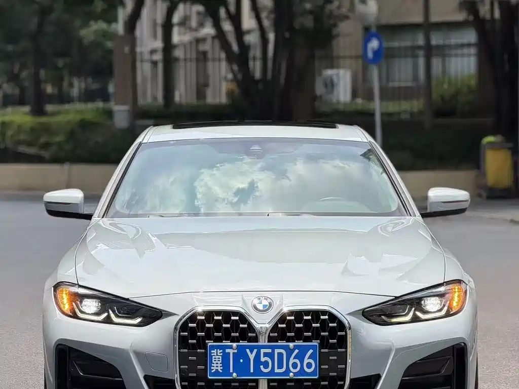 BMW 4 Series 2022 — фото 1