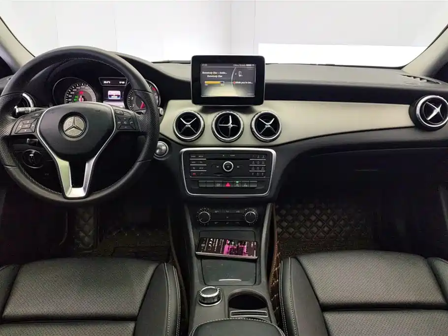 Mercedes-Benz GLA 2016 — фото 12