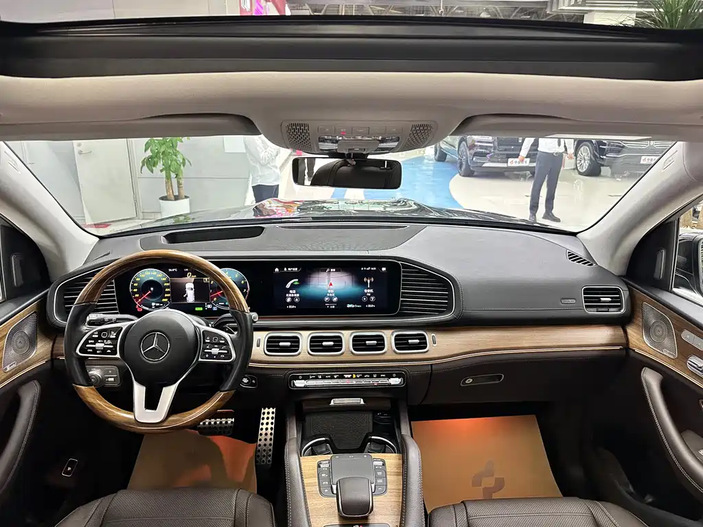 Mercedes-Benz GLS 2024 — фото 27