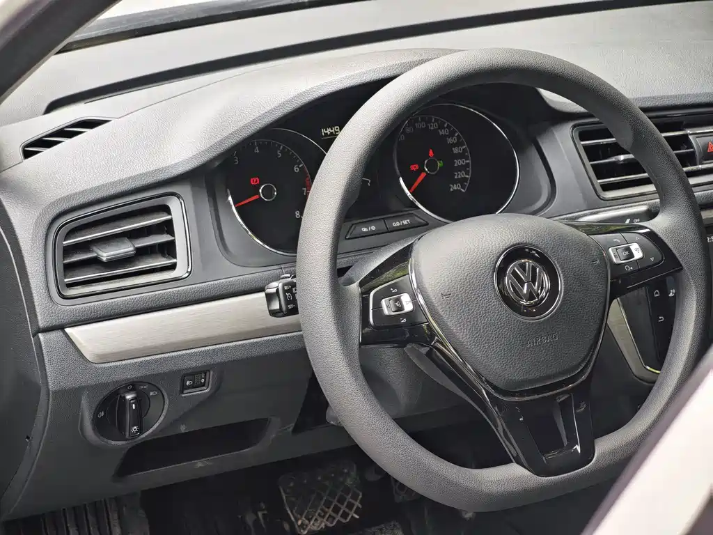 Volkswagen Lavida 2023