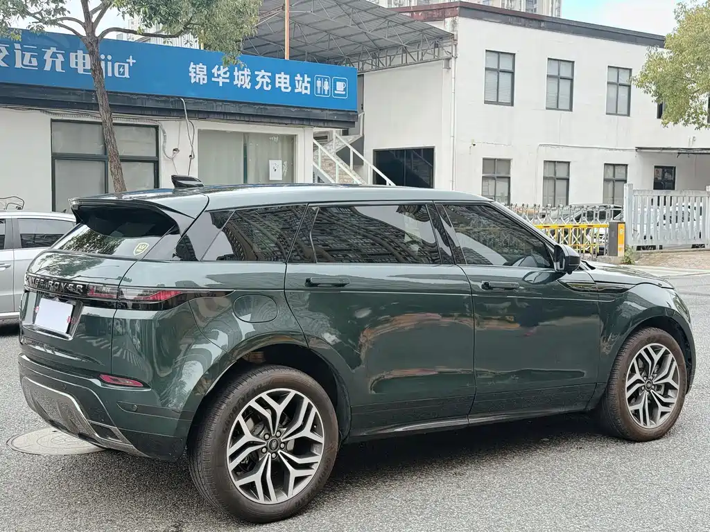 Land Rover Evoque 2025 — фото 7