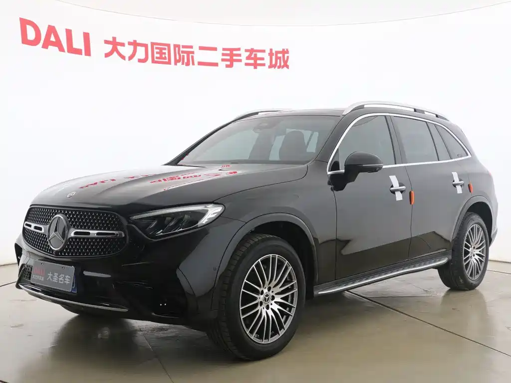 Mercedes-Benz GLC 2023