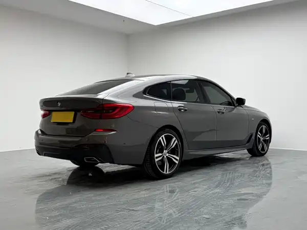 BMW 6 Series GT 2021