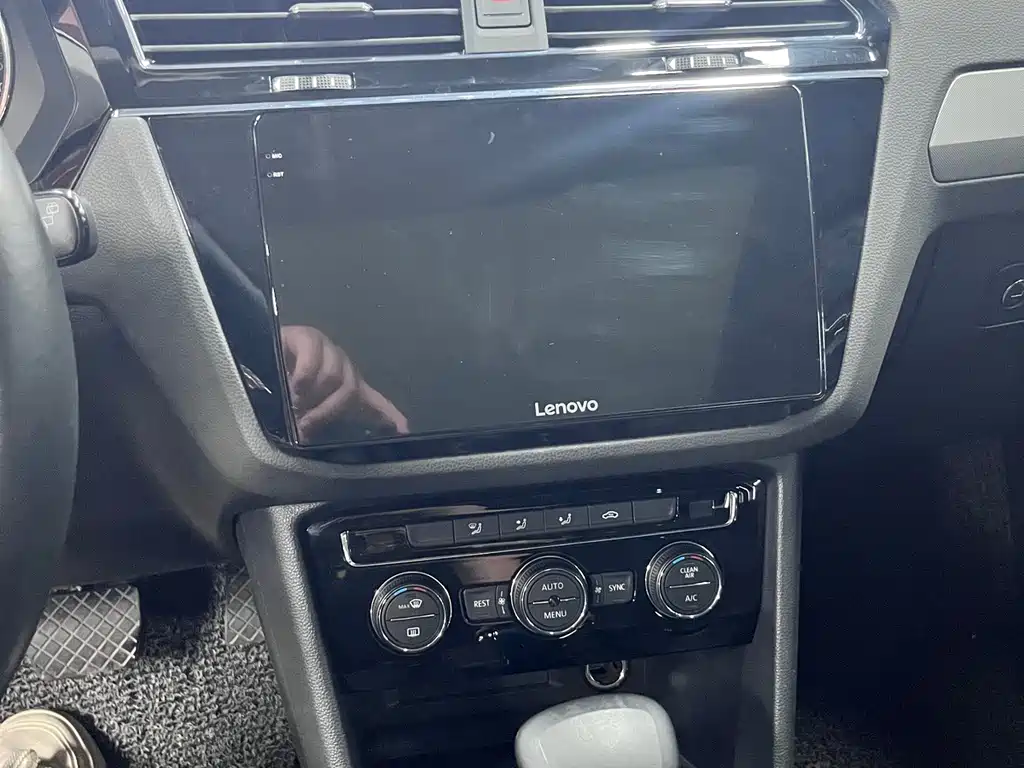 Volkswagen Tiguan L 2020