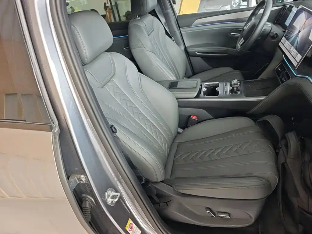BYD Song L DM-i 2025 — фото 25