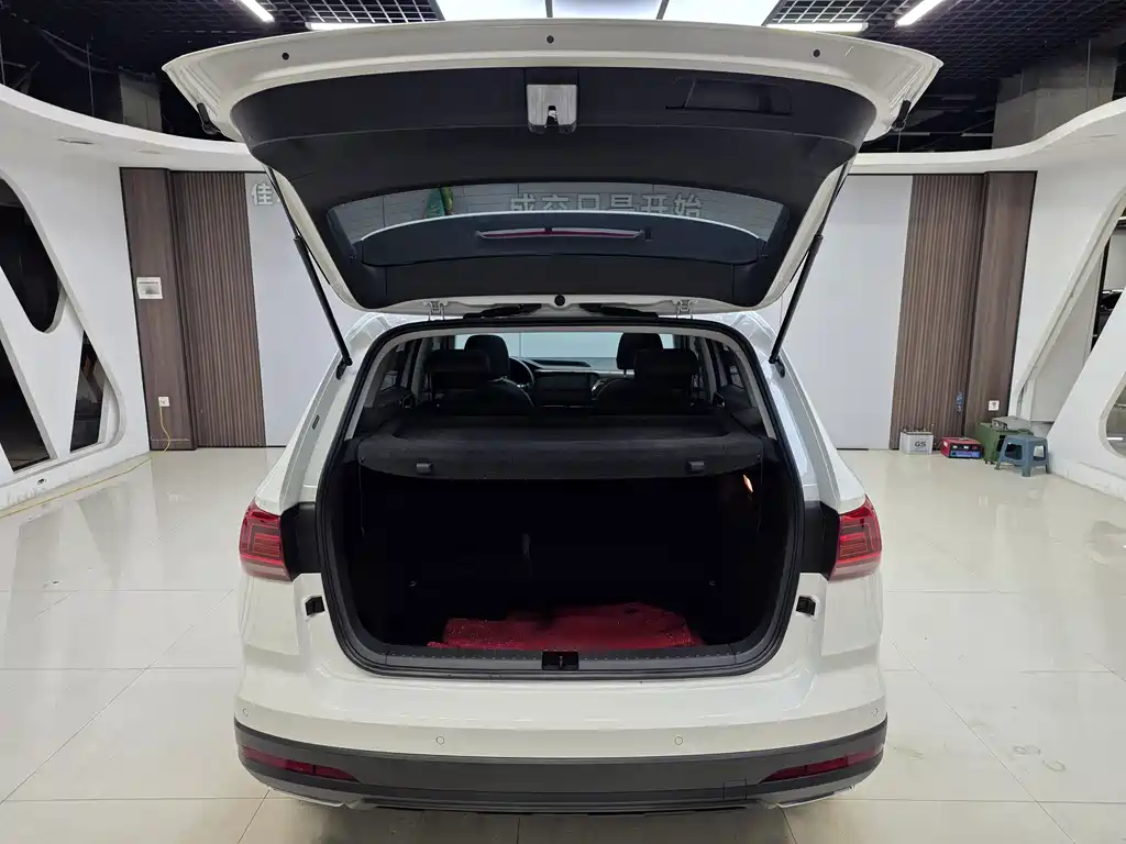 Volkswagen Tharu 2022