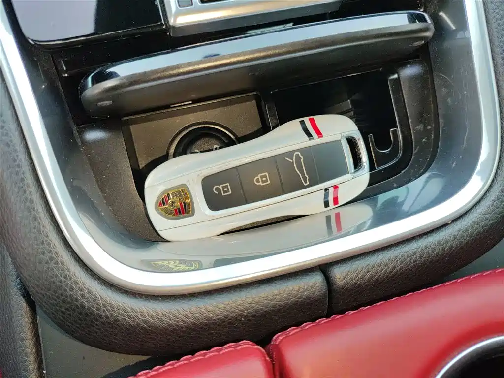 Porsche Panamera 2018 — фото 17