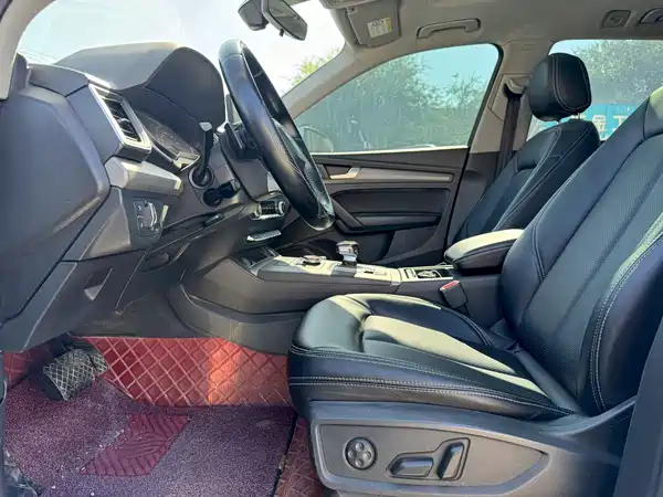 Audi Q5L 2019