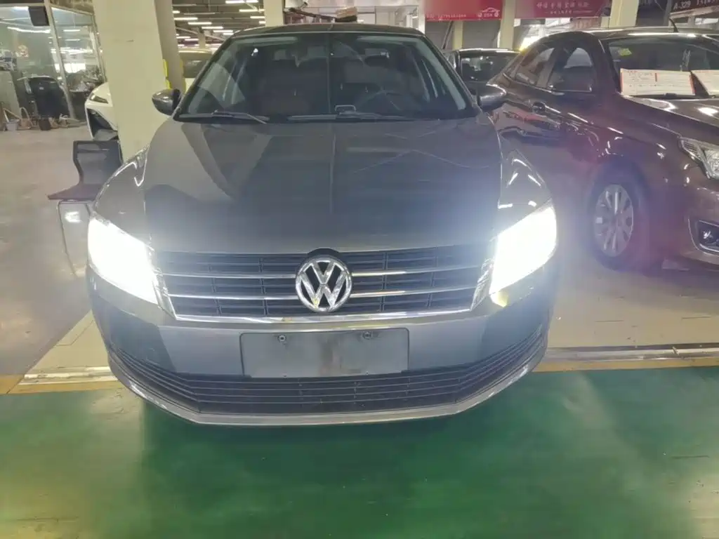Volkswagen Lavida 2015