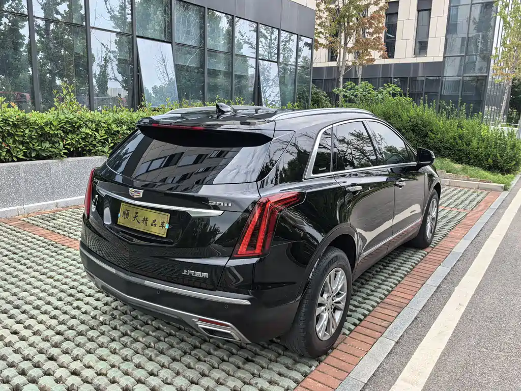 Cadillac XT5 2020 — фото 5