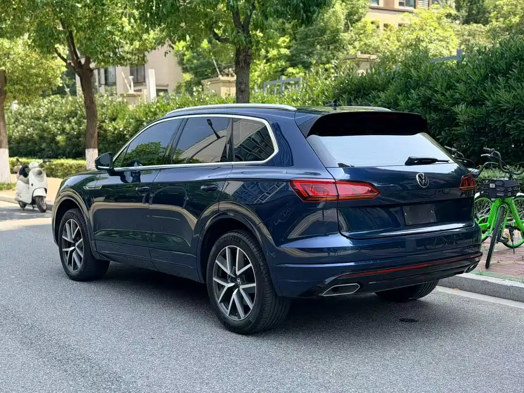 Volkswagen Touareg 2021 — фото 13