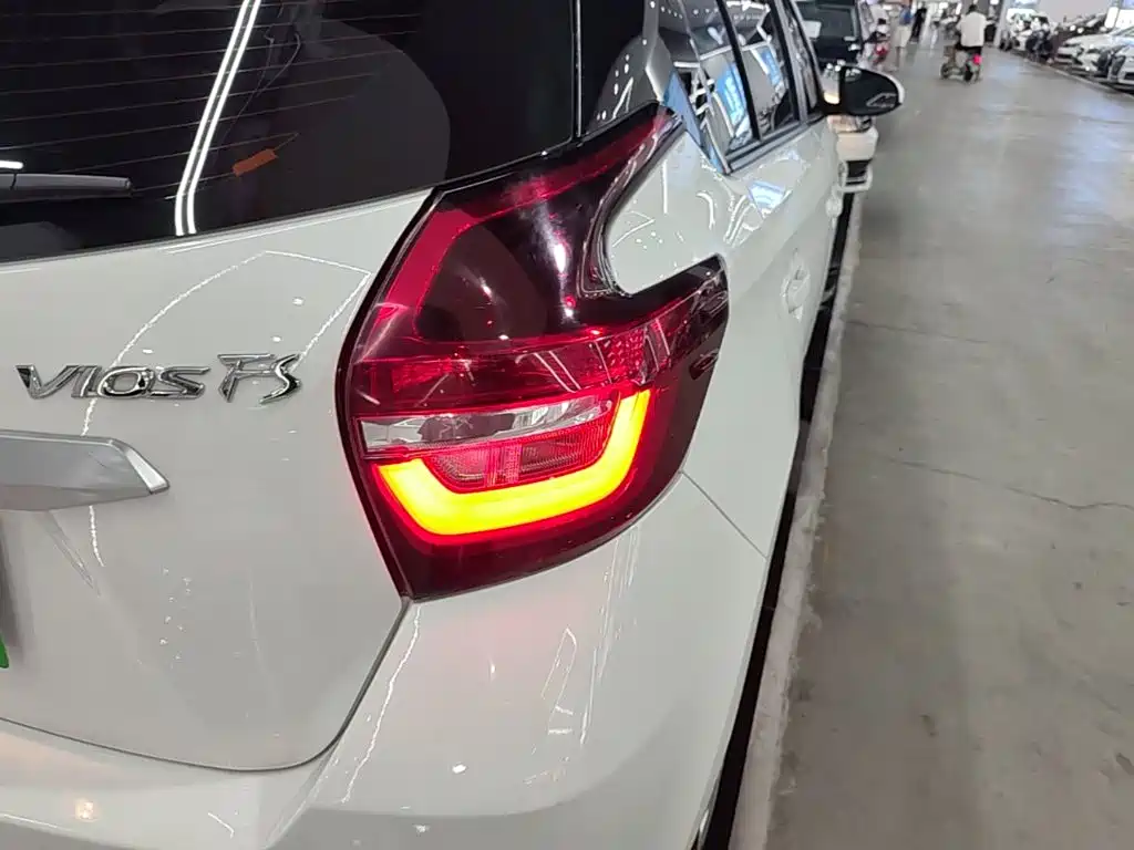 Toyota Vios FS 2023 — фото 8