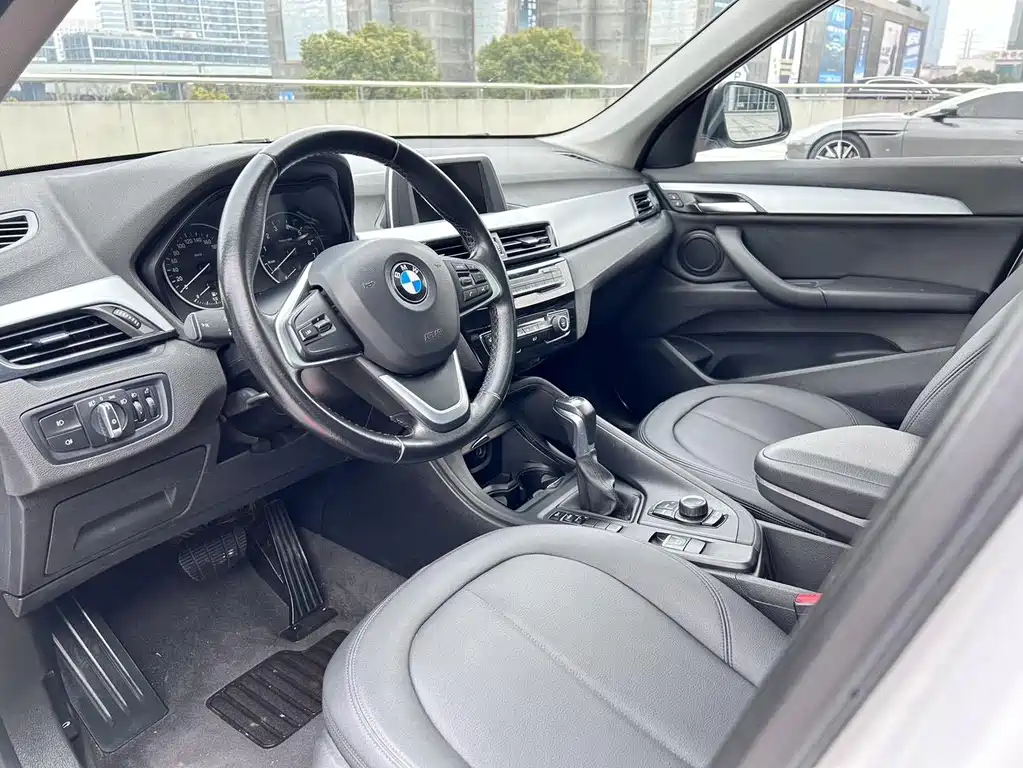 BMW X1 2017 — фото 17