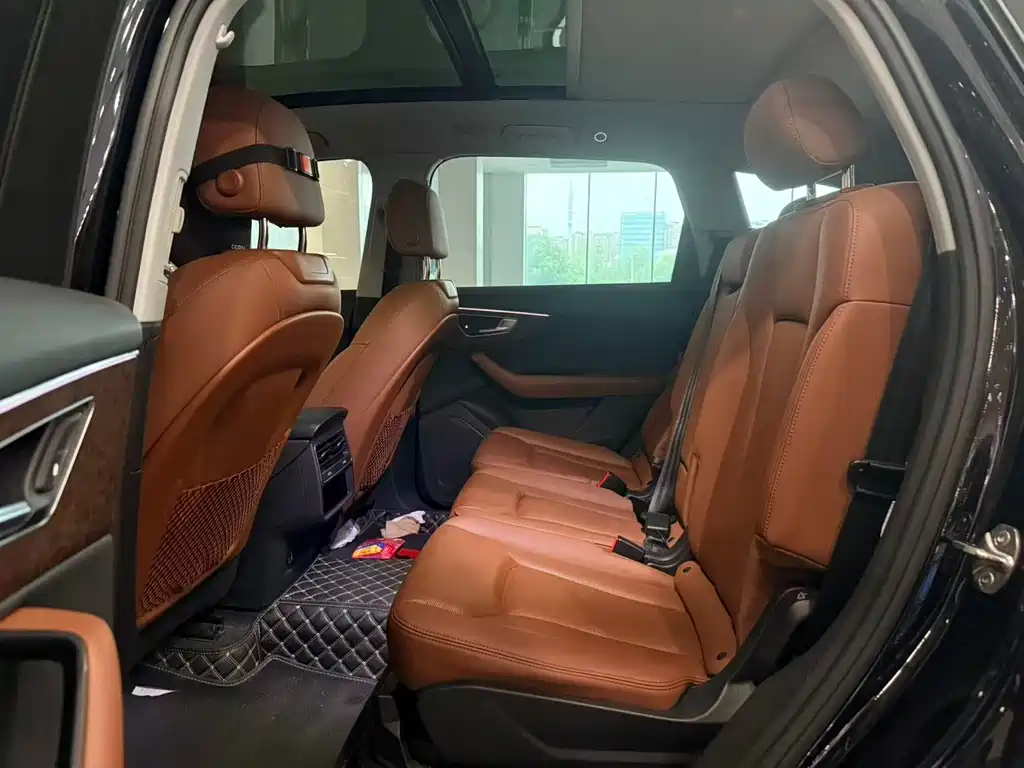 Audi Q7 2021