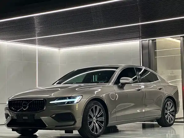 Volvo S60 2021