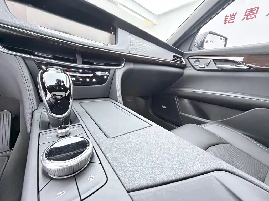 Cadillac CT6 2023 — фото 15