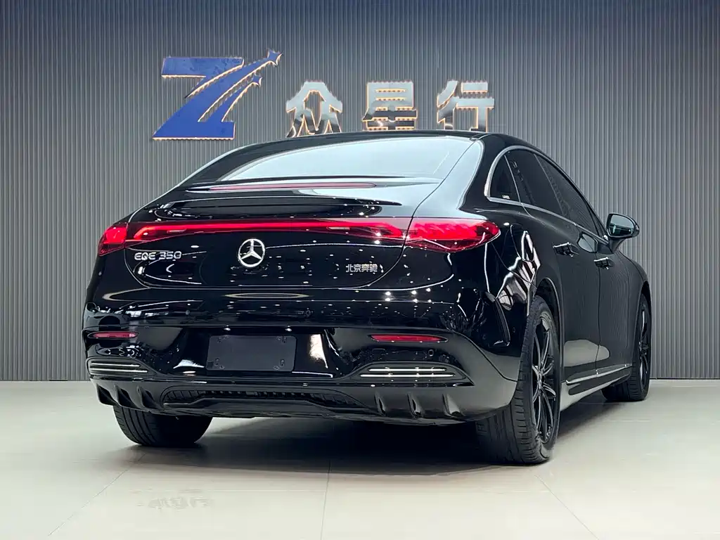 Mercedes-Benz EQE 2024