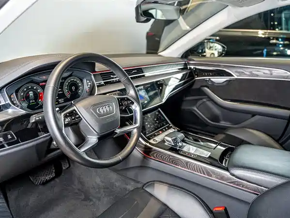Audi A8 2021
