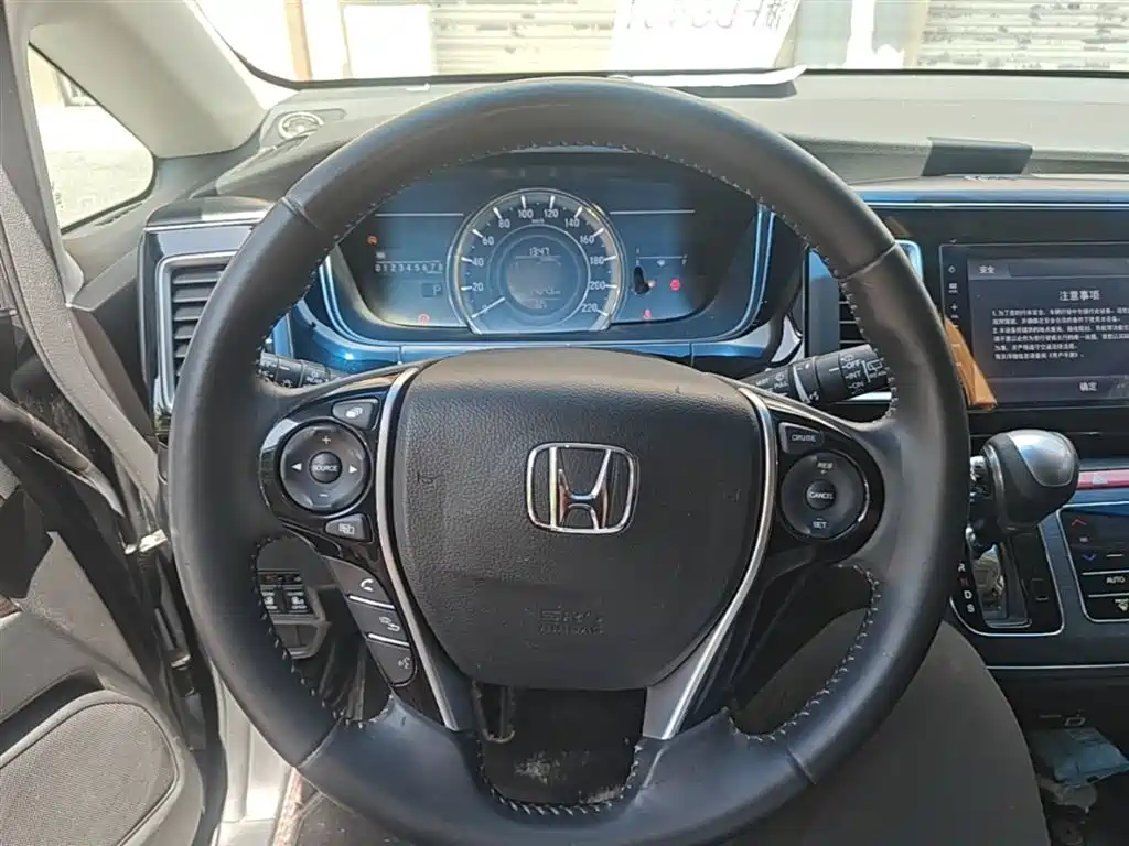 Honda Elysion 2019 — фото 11