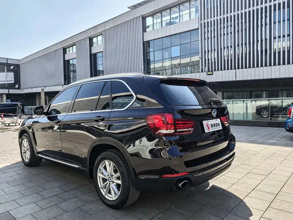 BMW X5 2018 — фото 19