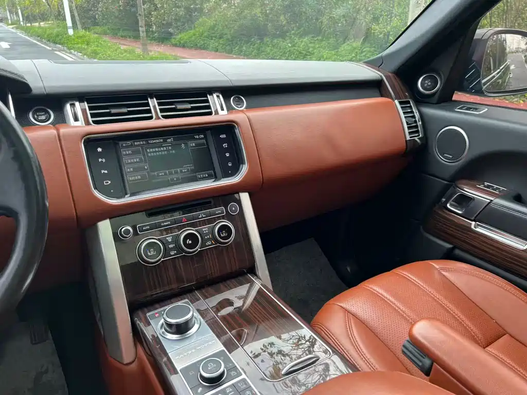 Land Rover Range Rover 2016 — фото 10