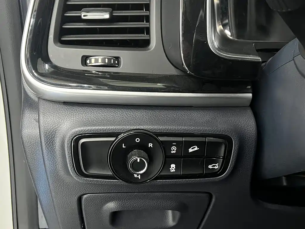 GAC Trumpchi M8 2021 — фото 14