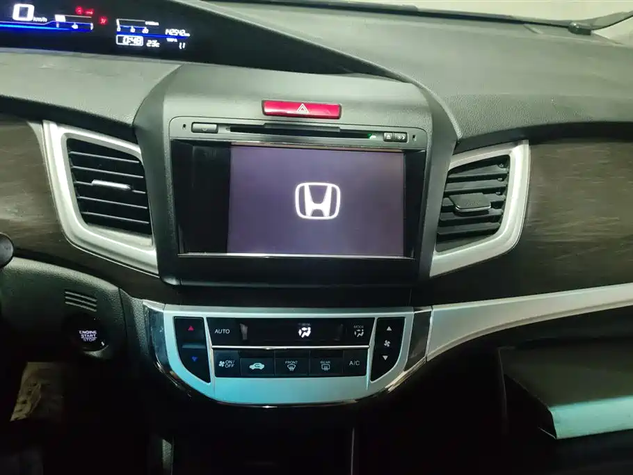 Honda Jade 2014 — фото 13