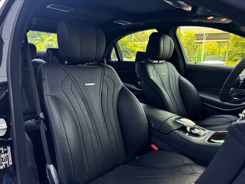 Mercedes-Benz S-Class AMG 2018 — фото 21