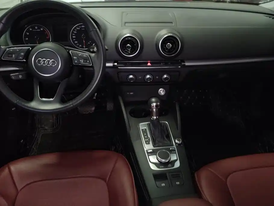 Audi A3 2020 — фото 12