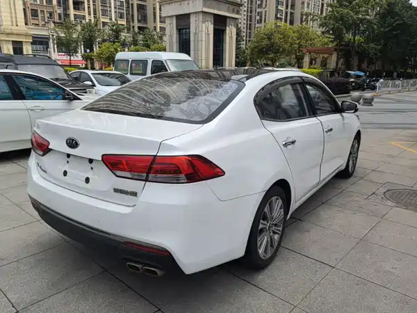 Kia K4 2015