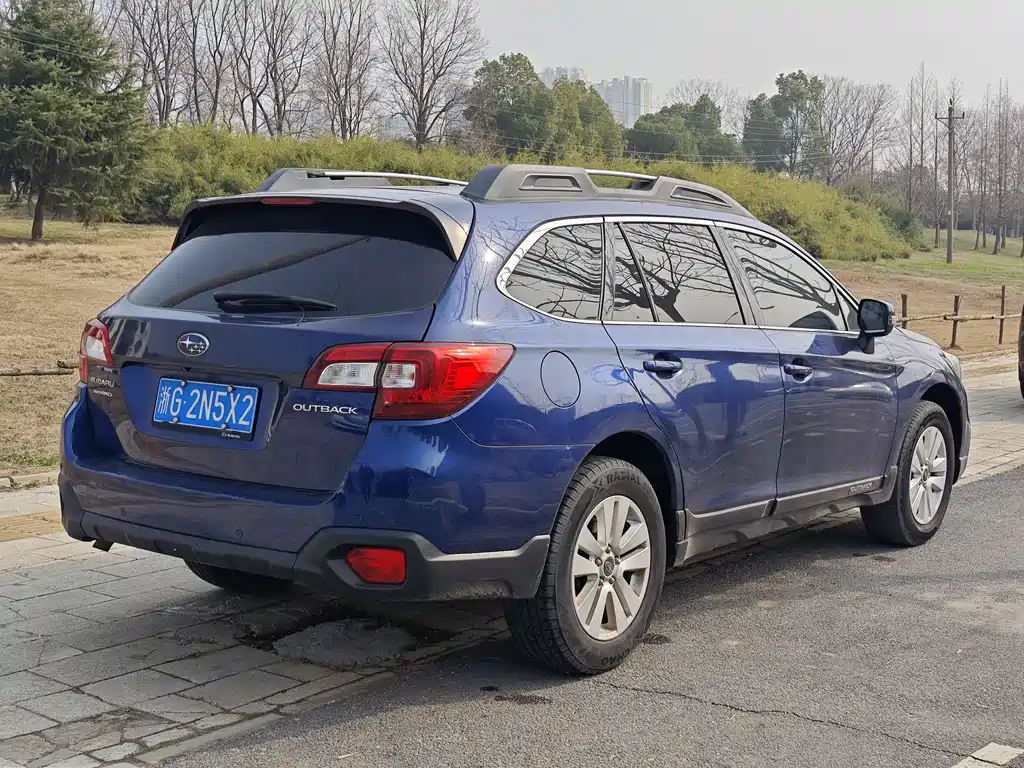 Subaru Outback 2016 — фото 16