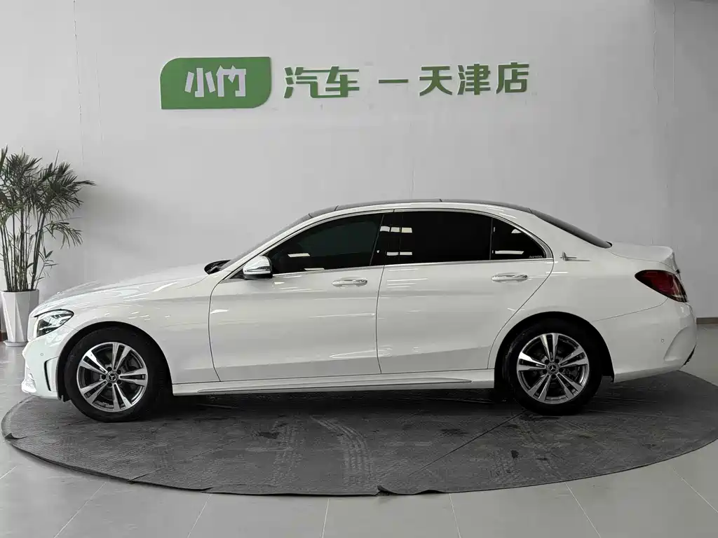 Mercedes-Benz C-Class 2020 — фото 3