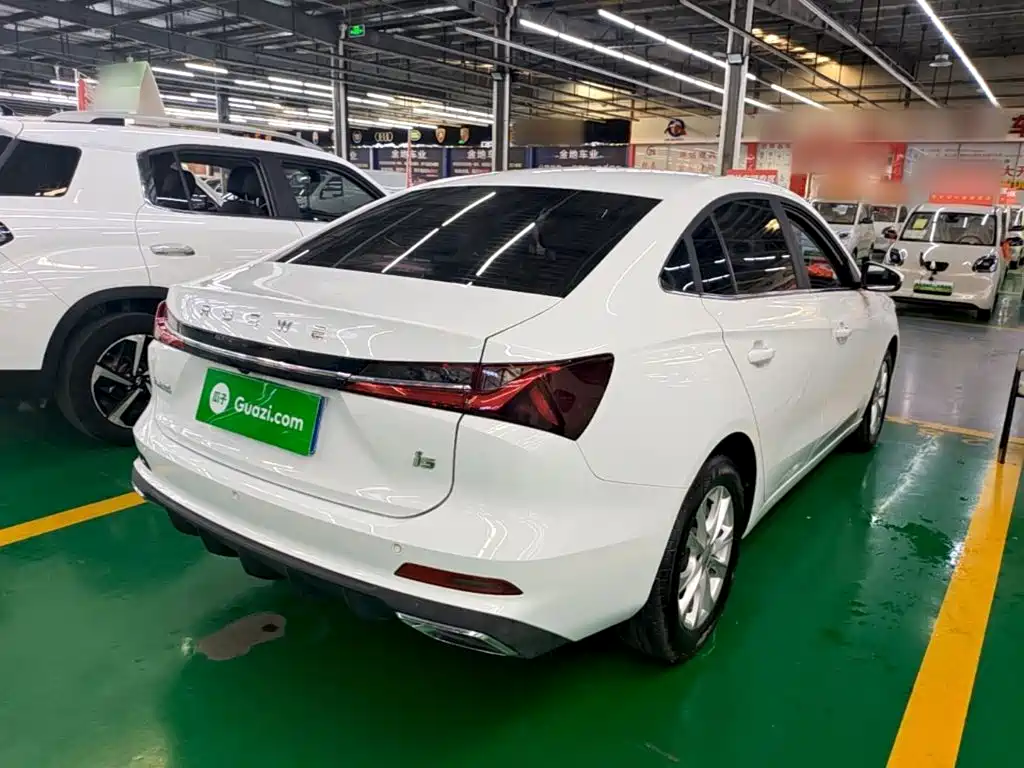 Roewe i5 2025