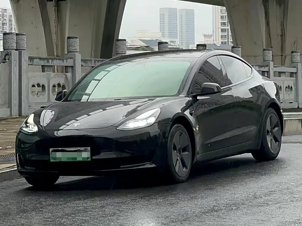 Tesla Model 3 2021 — фото 1