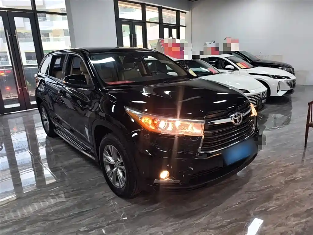 Toyota Highlander 2018 — фото 4