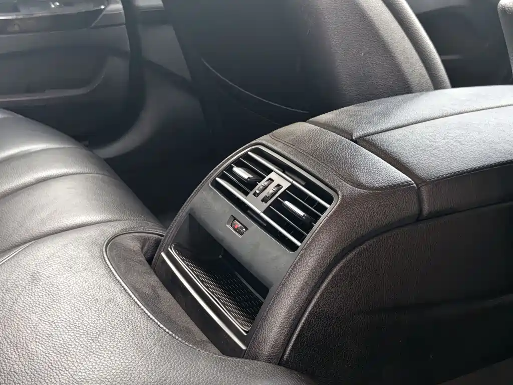 BMW 6 Series 2014 — фото 10