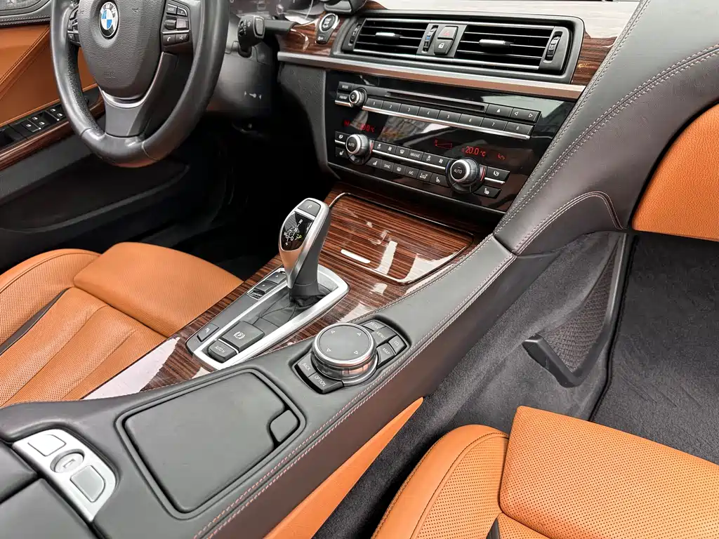 BMW 6 Series 2016 — фото 18