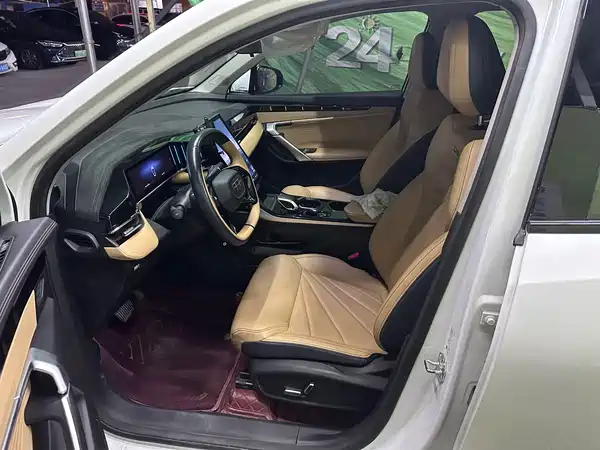 Geely Boyue L 2024