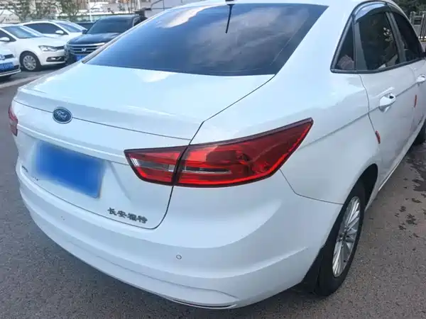 Ford Escort 2017