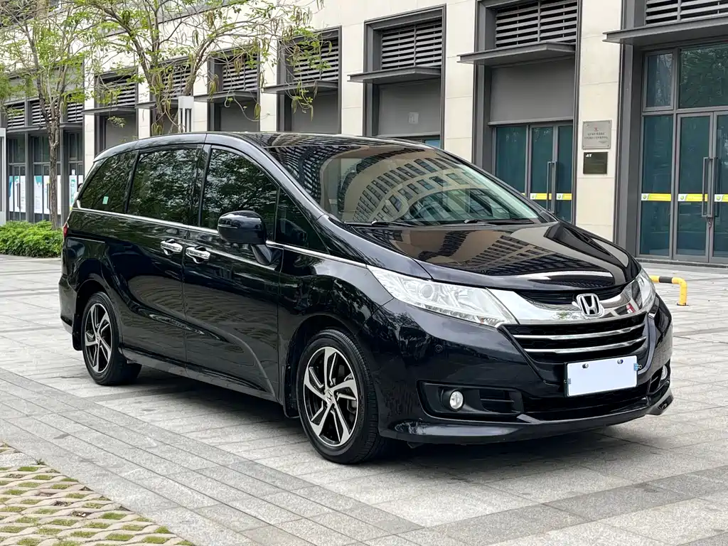 Honda Odyssey 2018 — фото 3