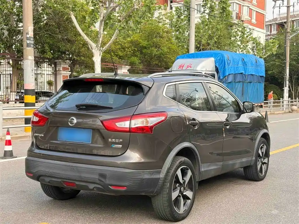 Nissan Qashqai 2017 — фото 16