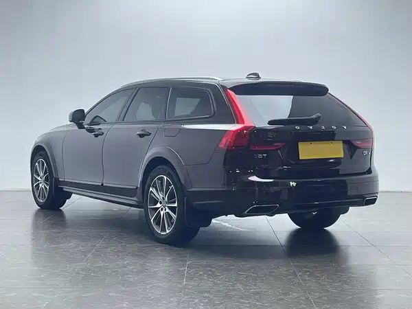 Volvo V90 2019