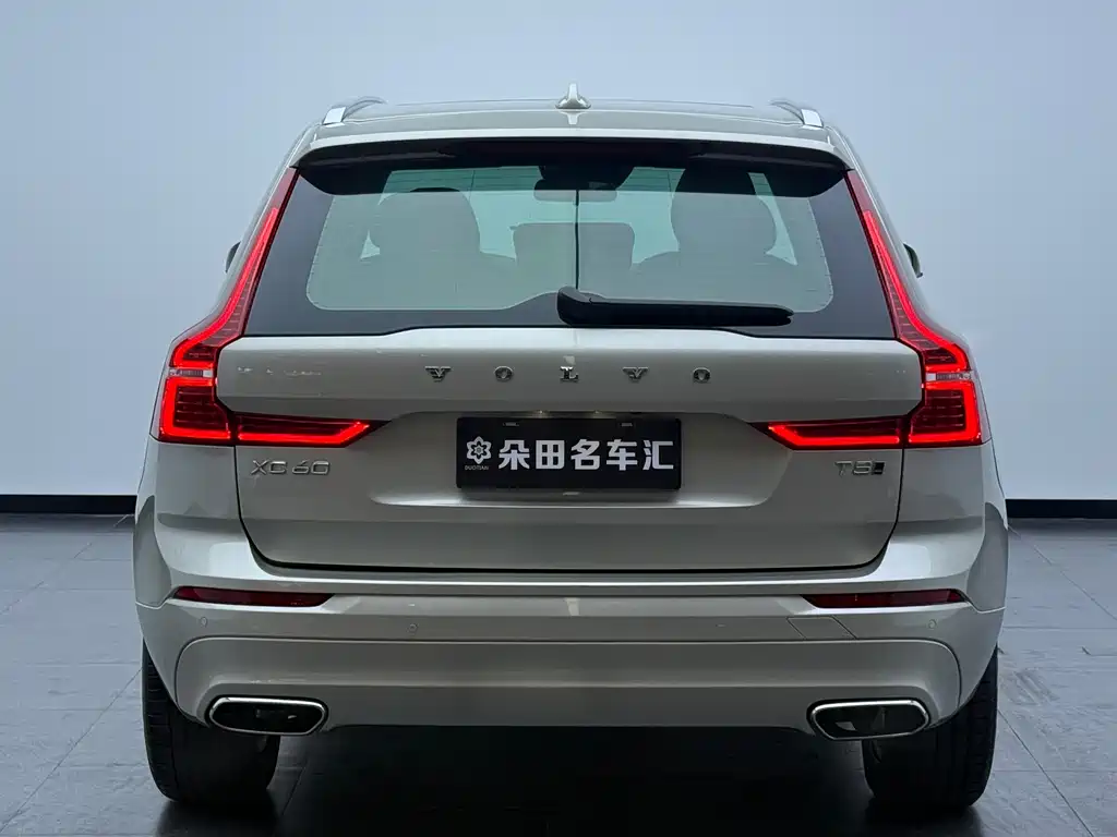 Volvo XC60 2018 — фото 6